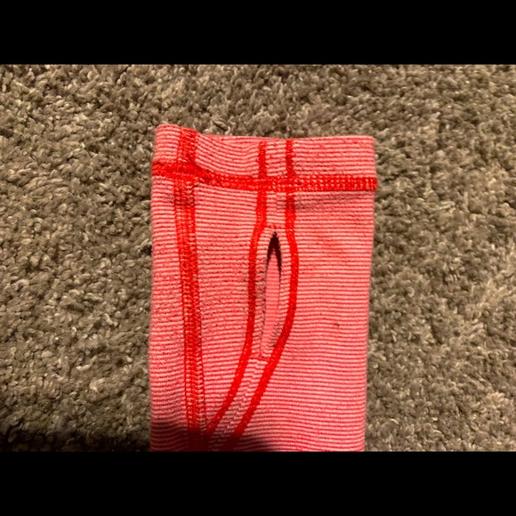 Ivivva youth crop top. Guc - Picture 3 of 3